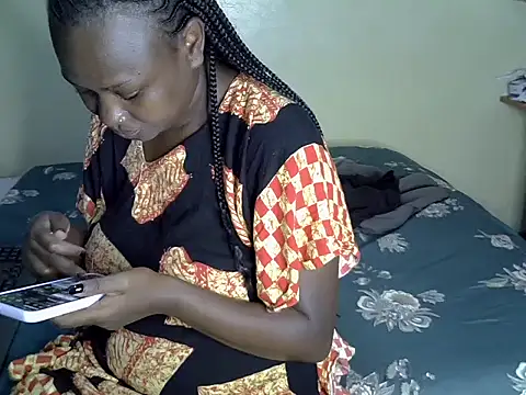 Sexiebony12 online show from 03/18/26, 08:23