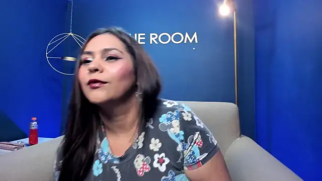 janecullen online show from 02/19/25, 03:39