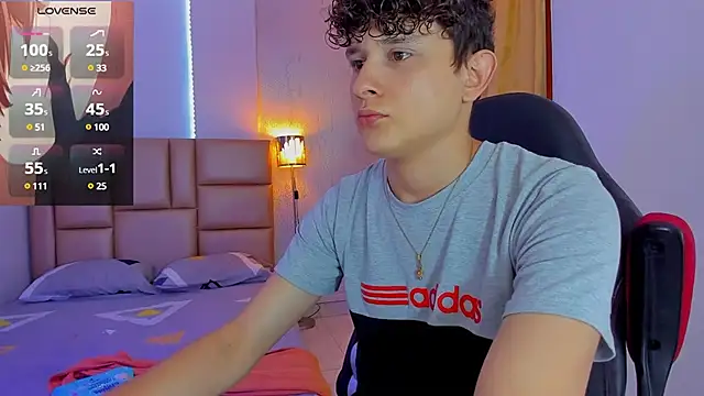 Nathan Bluee online show from 02/04/25, 01:48