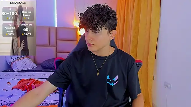 Nathan Bluee online show from 02/08/25, 07:59