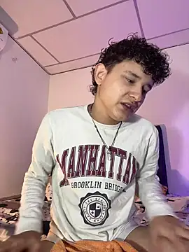 Nathan Bluee online show from 10/31/25, 03:35