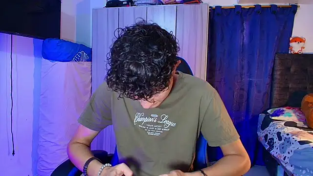 Nathan Bluee online show from 02/10/26, 04:11