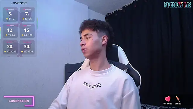 Snapshot of sexybat_twink chatting on 10/29/25, 10:22 sexybat twink online show from 10/29/25, 10:22