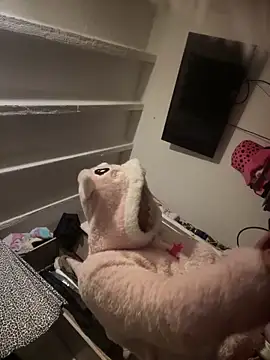 Khalyk G online show from 11/25/25, 08:36