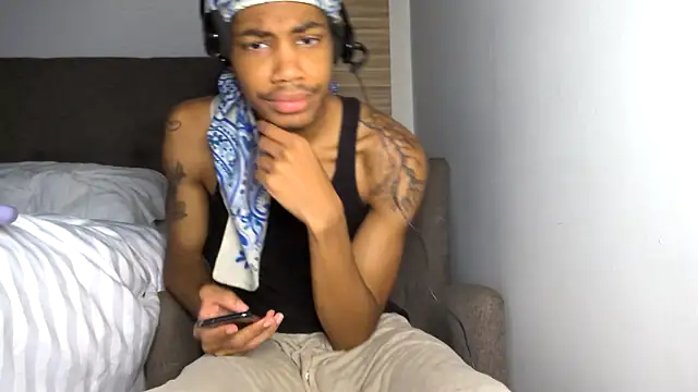 Snapshot of Skinnyblackman chatting on 04/30/26, 12:39 Skinnyblackman online show from 04/30/26, 12:39