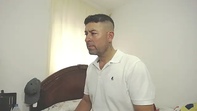 ambar jacksonn online show from 09/22/25, 09:17