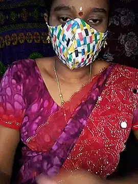 Snapshot of anisha91 chatting on 10/22/25, 09:03 anisha91 online show from 10/22/25, 09:03