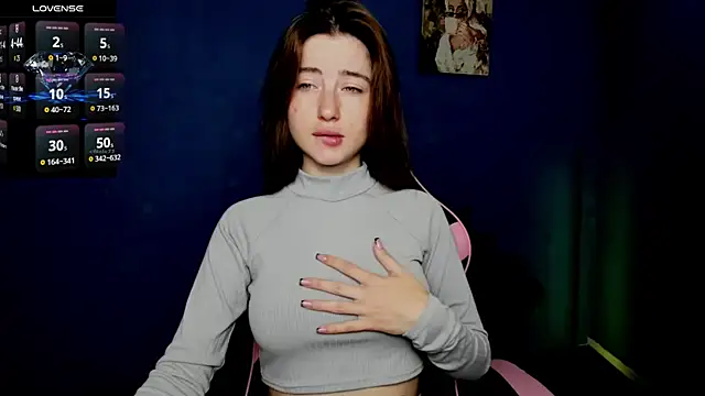 Luxuryalma online show from 09/16/25, 07:53