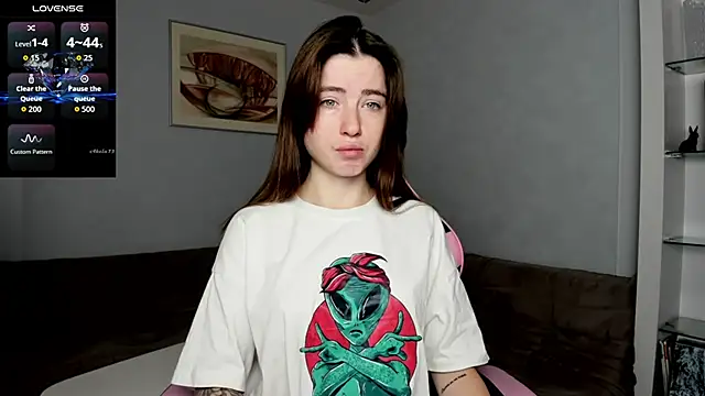 Luxuryalma online show from 10/02/25, 06:31