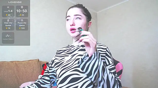 Luxuryalma online show from 05/05/26, 06:54