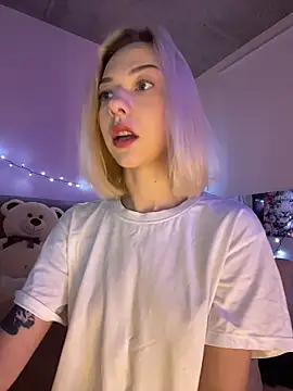  urbestie  online show from 04/25/26, 10:40