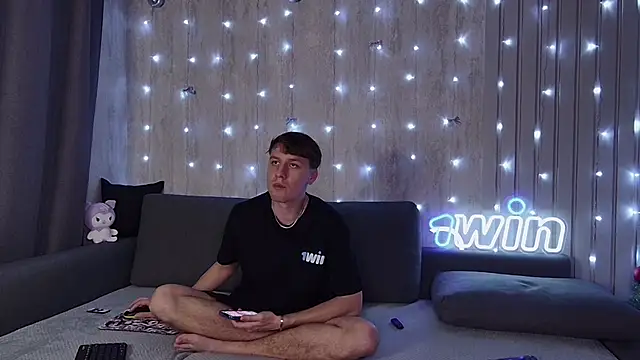 wineandboobss online show from 12/24/24, 05:02