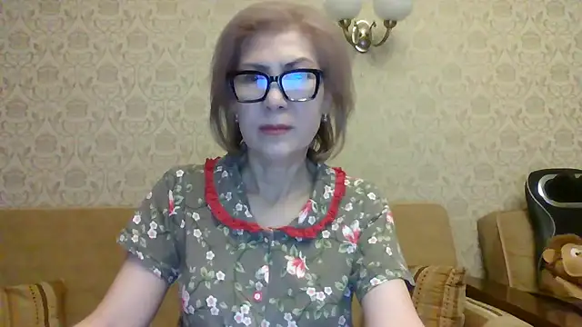 Snapshot of Elegant00Lady chatting on 06/19/26, 04:22 Elegant00Lady online show from 06/19/26, 04:22