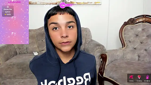 Snapshot of Seductivo_jr chatting on 06/21/26, 05:21 Seductivo jr online show from 06/21/26, 05:21