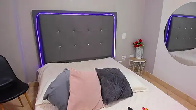 emma lye online show from 02/11/25, 09:14