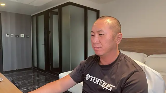 chih515 online show from 04/09/26, 08:53