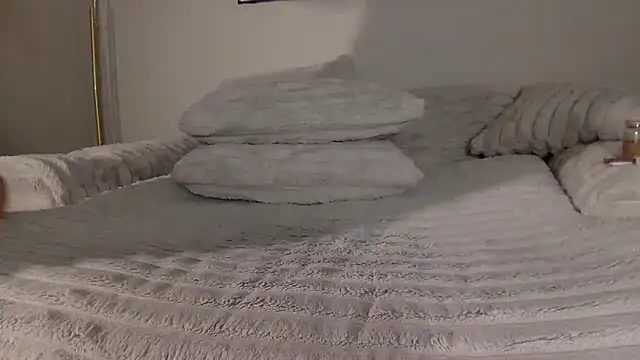 deliciousdearra69 online show from 12/22/25, 03:31