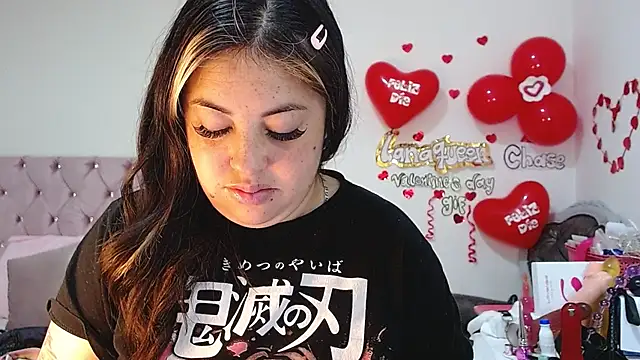 lanaqueen699 online show from 02/20/25, 12:47