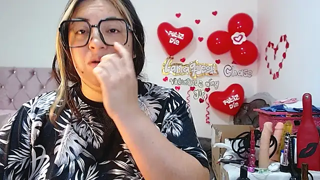 lanaqueen699 online show from 02/24/25, 03:20