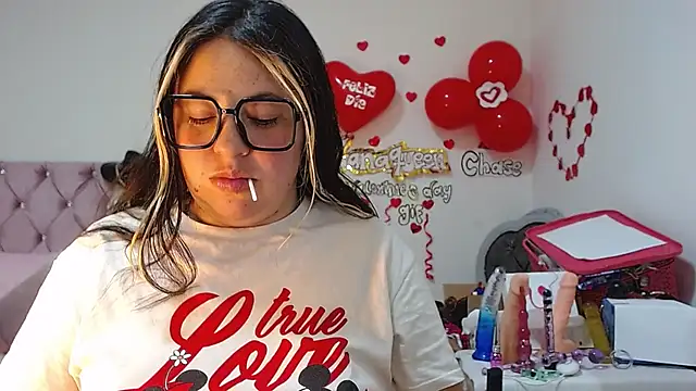 lanaqueen699 online show from 02/27/25, 06:31