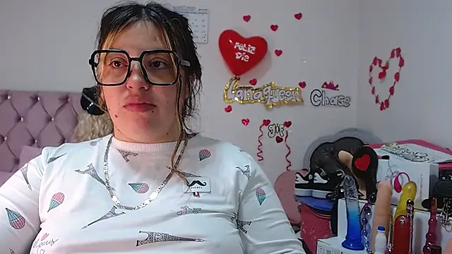 lanaqueen699 online show from 03/22/25, 12:39