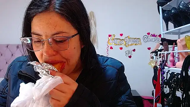 lanaqueen699 online show from 10/21/25, 12:28