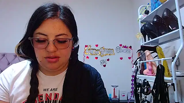 lanaqueen699 online show from 11/21/25, 12:04