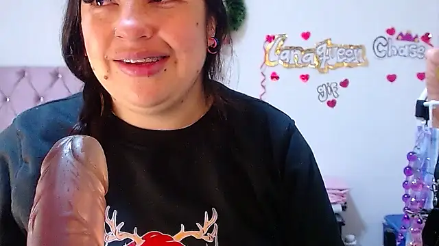 Snapshot of lanaqueen699 chatting on 02/04/26, 12:22 lanaqueen699 online show from 02/04/26, 12:22