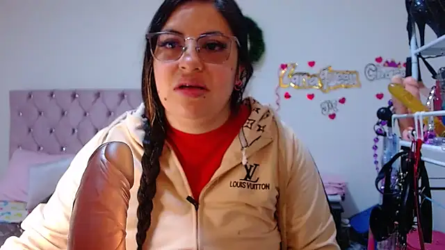 Snapshot of lanaqueen699 chatting on 02/10/26, 12:09 lanaqueen699 online show from 02/10/26, 12:09