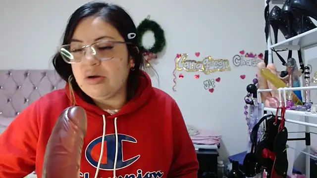 Snapshot of lanaqueen699 chatting on 02/13/26, 12:12 lanaqueen699 online show from 02/13/26, 12:12