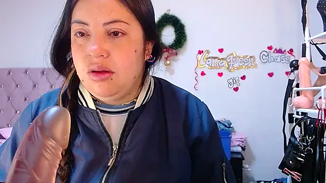 Snapshot of lanaqueen699 chatting on 02/19/26, 12:12 lanaqueen699 online show from 02/19/26, 12:12