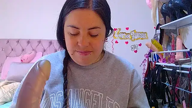 lanaqueen699 online show from 05/15/26, 12:23