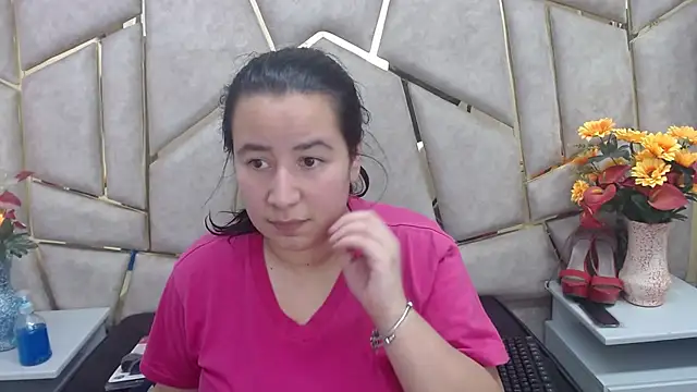 NaomyPrinces online show from 01/27/25, 01:41