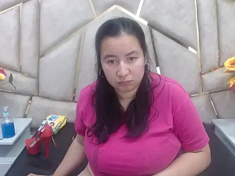 NaomyPrinces online show from 02/21/25, 01:44