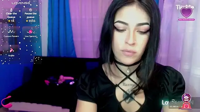 Snapshot of Hi_Marceline chatting on 10/28/25, 05:48 Hi Marceline online show from 10/28/25, 05:48