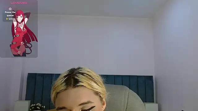 Snapshot of april_bunnyy chatting on 06/19/26, 08:23 april bunnyy online show from 06/19/26, 08:23