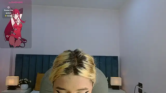 Snapshot of april_bunnyy chatting on 06/27/26, 08:36 april bunnyy online show from 06/27/26, 08:36