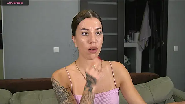 Alice melice online show from 10/14/25, 08:42