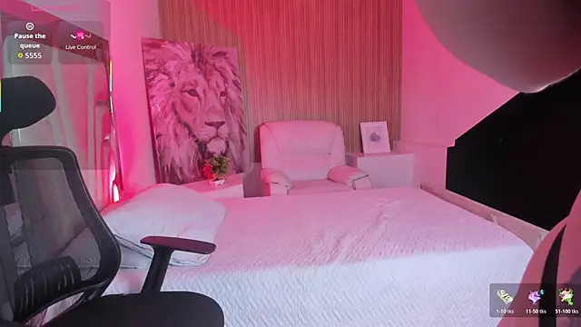 Melany Luv online show from 10/19/25, 08:42