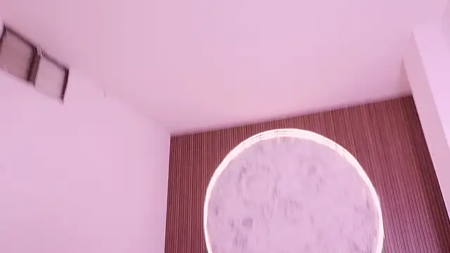 Melany Luv online show from 04/12/26, 08:25