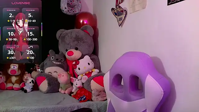 Snapshot of lucycherry__ chatting on 10/10/25, 02:21 lucycherry online show from 10/10/25, 02:21