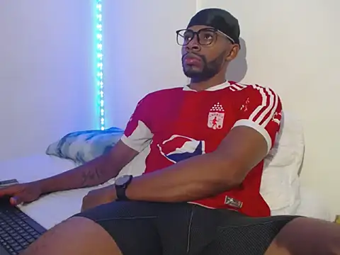 GerardSmitt online show from 10/05/25, 04:00