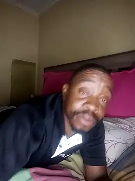 Snapshot of LONGDICK985M chatting on 02/27/25, 04:32 LONGDICK985M online show from 02/27/25, 04:32