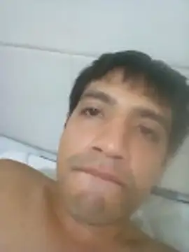 Snapshot of LiosArmando420 chatting on 11/08/25, 01:33 LiosArmando420 online show from 11/08/25, 01:33