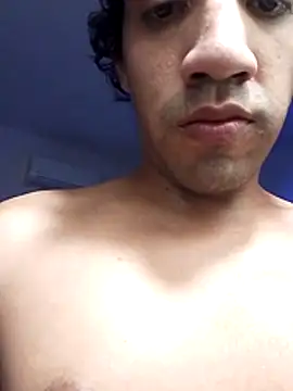 Snapshot of LiosArmando420 chatting on 05/15/26, 03:24 LiosArmando420 online show from 05/15/26, 03:24
