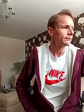 outdoorfun22 online show from 04/13/26, 01:49