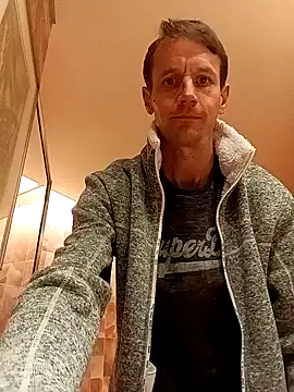 outdoorfun22 online show from 04/18/26, 12:53