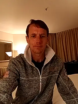 outdoorfun22 online show from 04/19/26, 01:10