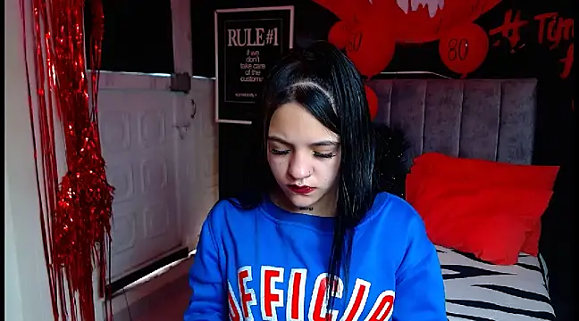 Violettasquirt online show from 03/11/25, 03:34