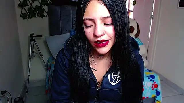 Violettasquirt online show from 07/08/26, 01:48